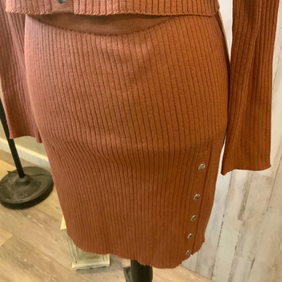 Say What two ounce sweater set. Size XL - Picture 2 of 8